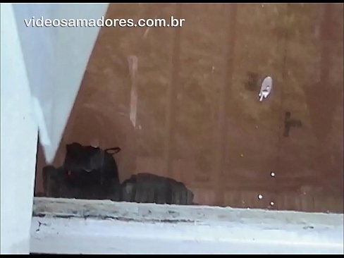 ❤️ Homme excité regardant sa copine avec un autre gars, enregistrant une vidéo de baise sans déranger le couple ❤️❌ Porno beau at us