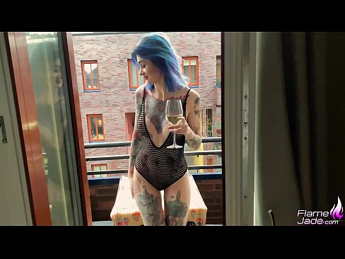 ❤️ Fille énorme suçant à pleine bouche et baisant passionnément sous le ciel ouvert ❤️❌ Porno beau at us